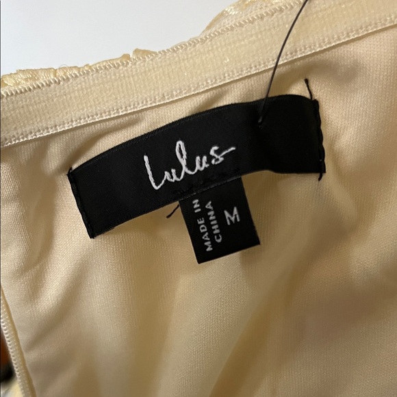 Lulu's Strapless ligth yellow dress Floral Dress nwt - Picture 8 of 11